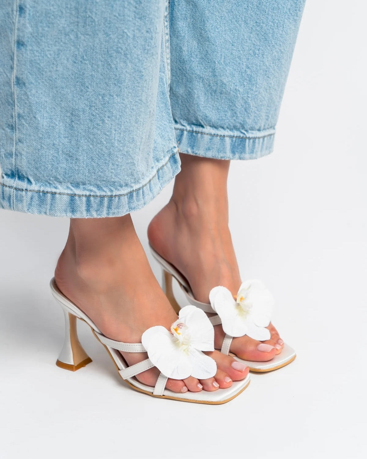 Papuqe Elegante me Lule 3D –  ORCHIDEA