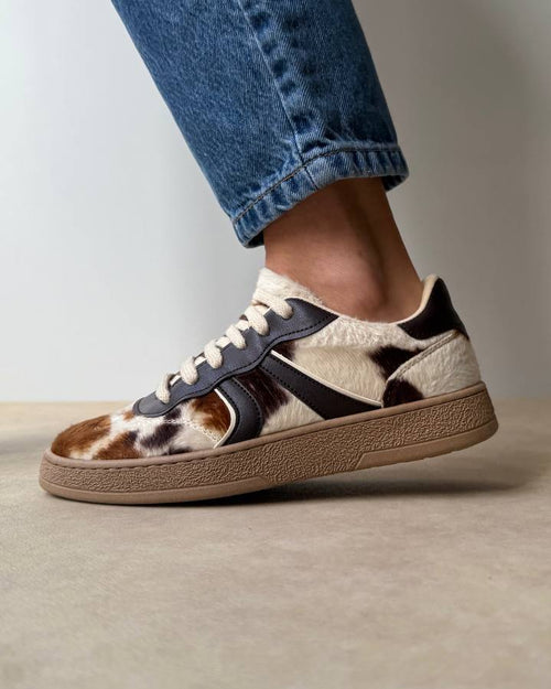 Atlete Casual Cow Print – Brown Edition